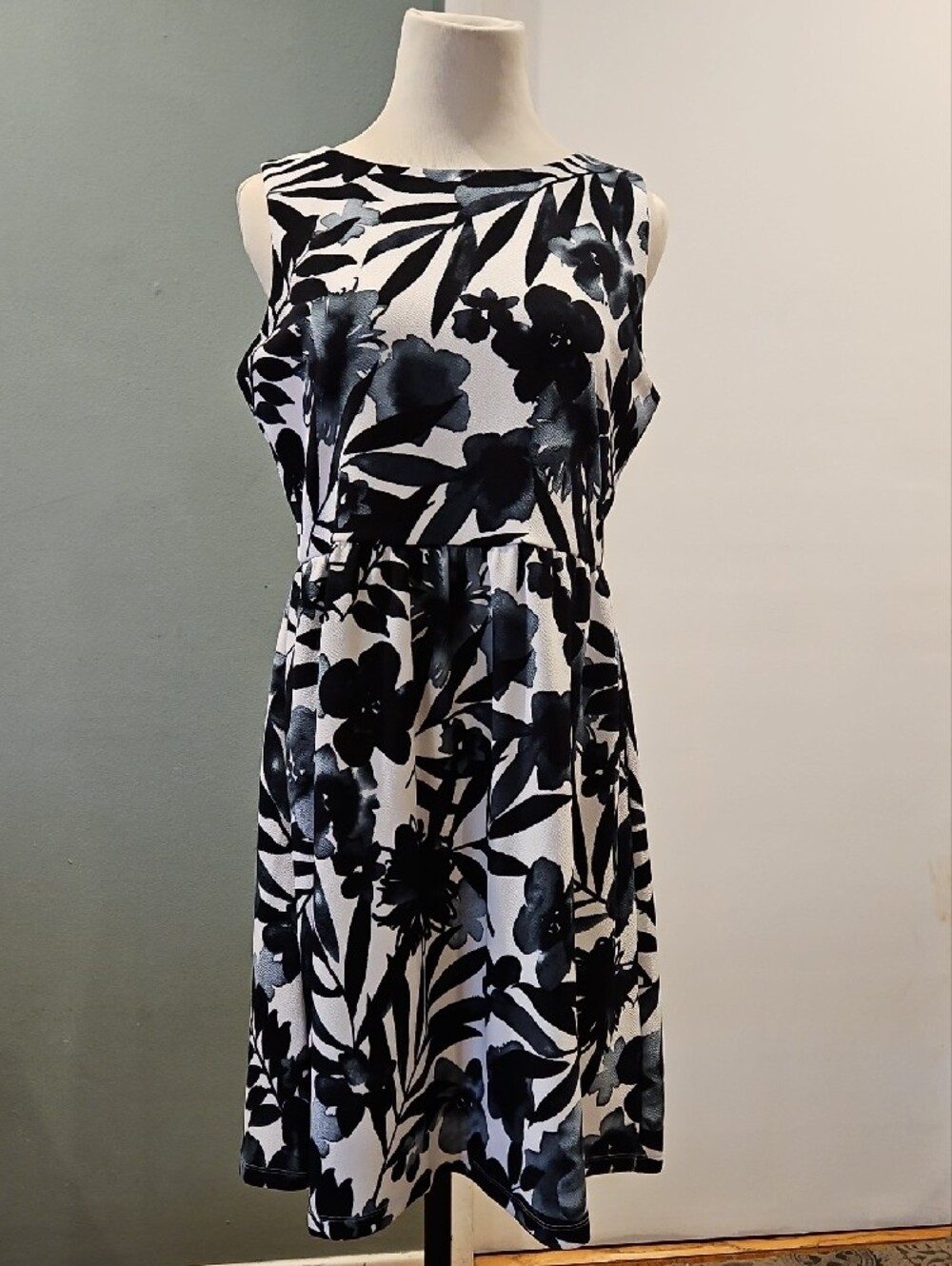 Fresh Navy Floral Print Slip On Dress 0294